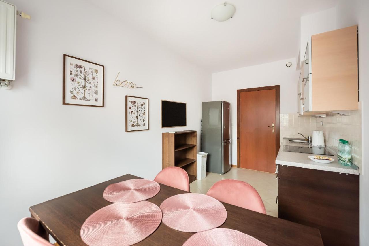 Wola Sunshine Apartment Free Parking Warsaw Exterior photo